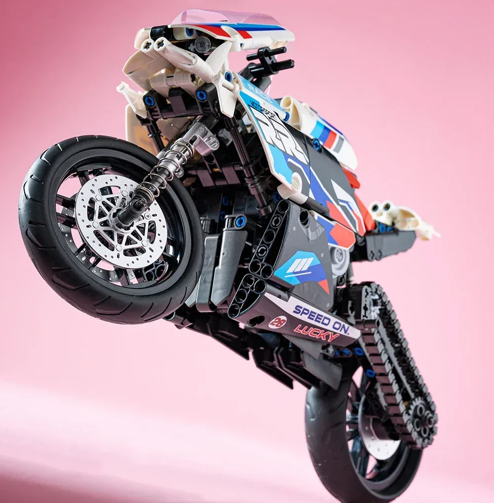 1920Pcs BMW M1000RR For Building Blocks Motorcycle Model - Image 8