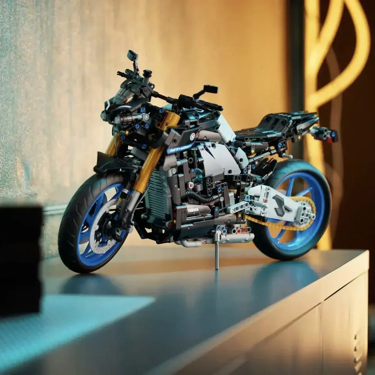 1480Pcs Yamaha replica For Building Blocks Motorcycle Model - Image 2