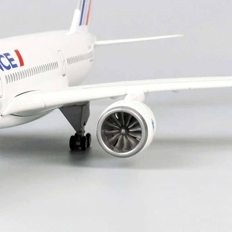 Air France Airbus A350 Airplane Model (1/142 Scale) - Image 11