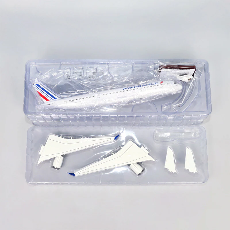 Air France Airbus A350 Airplane Model (1/142 Scale) - Image 13