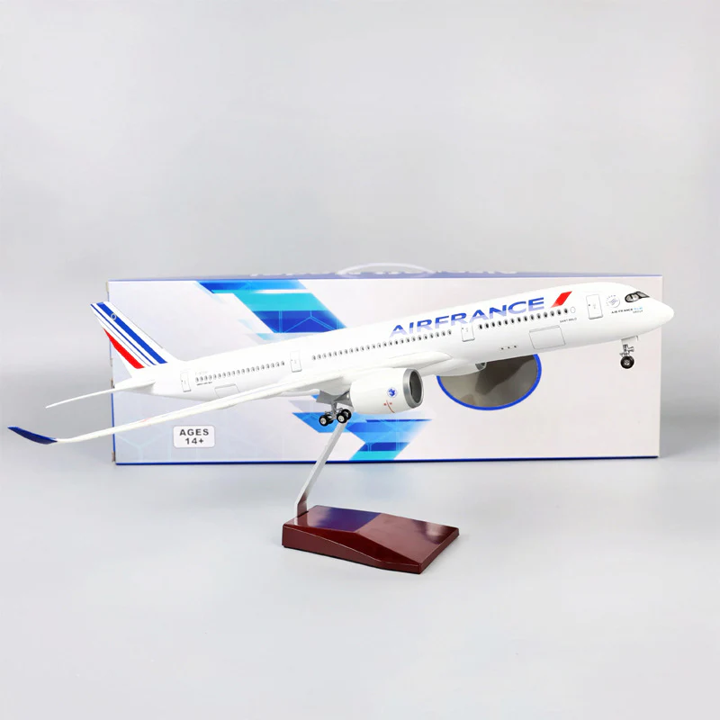 Air France Airbus A350 Airplane Model (1/142 Scale) - Image 14