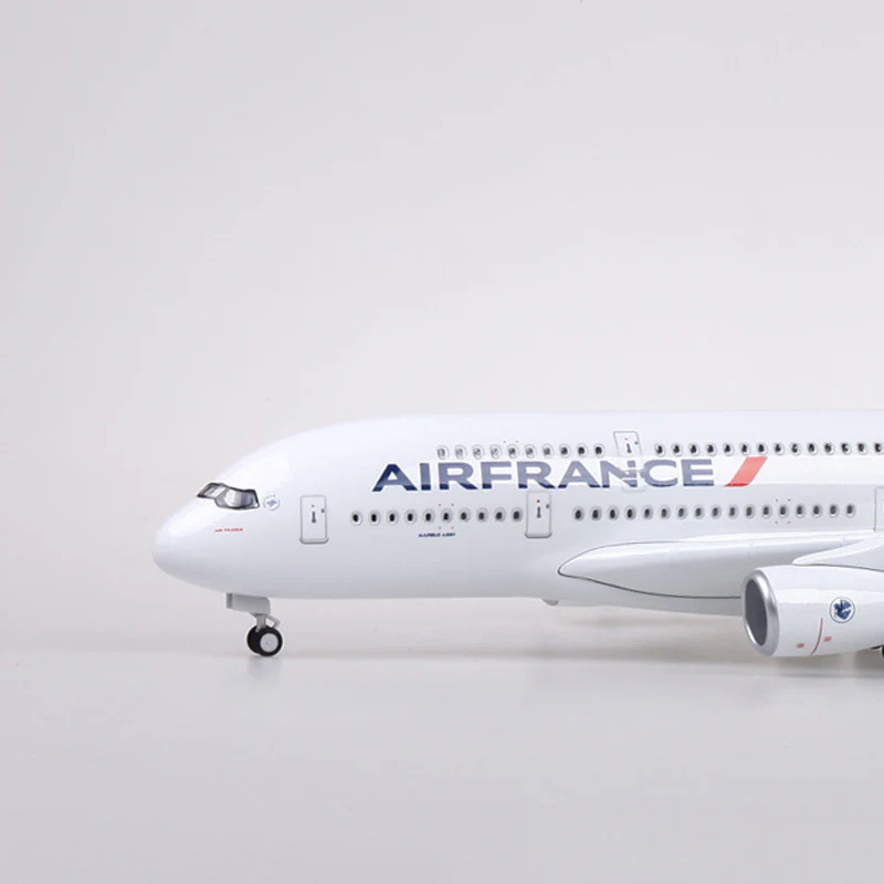 Air France Airbus A350 Airplane Model (1/142 Scale) - Image 15
