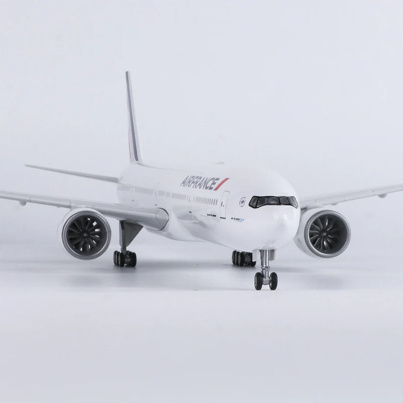 Air France Airbus A350 Airplane Model (1/142 Scale) - Image 16