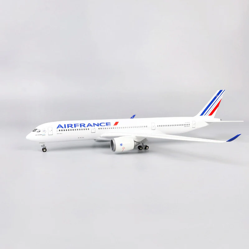 Air France Airbus A350 Airplane Model (1/142 Scale) - Image 3