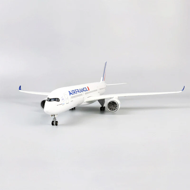 Air France Airbus A350 Airplane Model (1/142 Scale) - Image 5