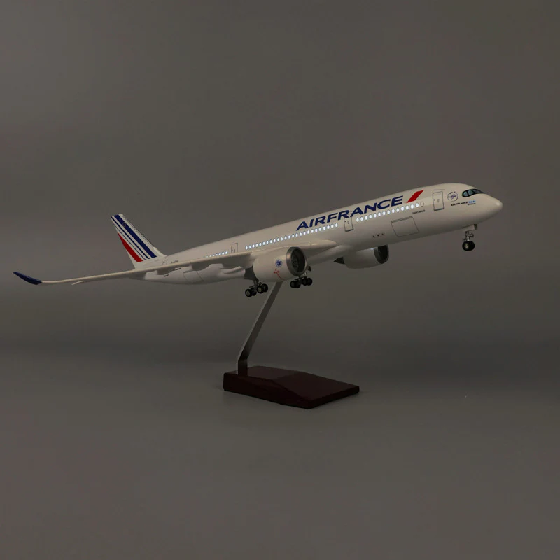 Air France Airbus A350 Airplane Model (1/142 Scale) - Image 8