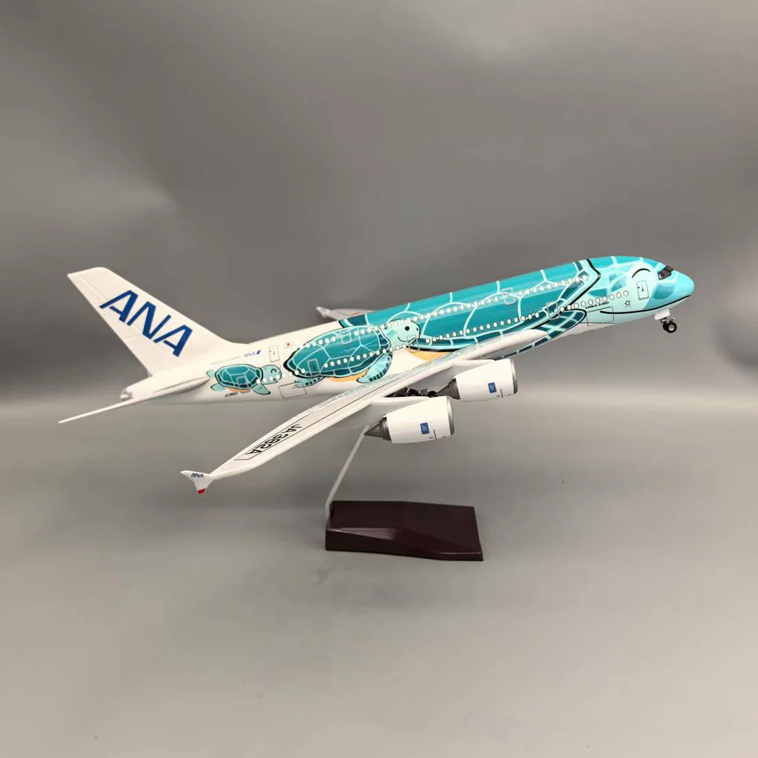 Air Japan ANA Green Sea Turtle Airbus A380 Airplane Model (1/160 Scale) - Image 3