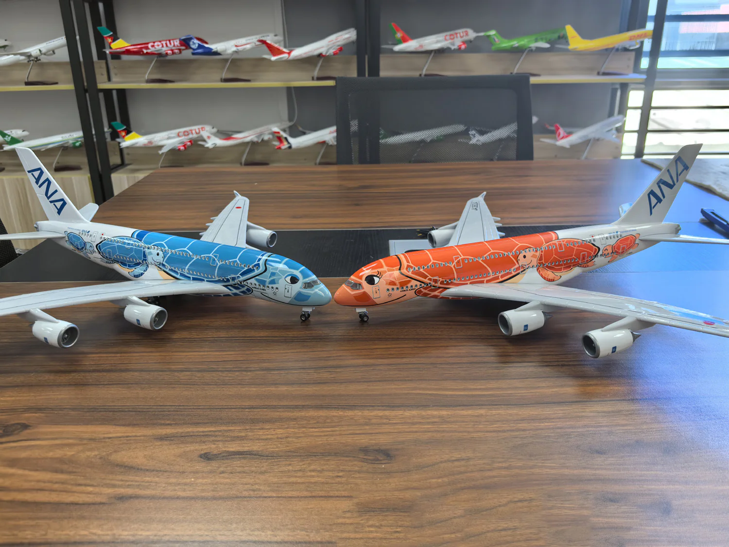 Air Japan ANA Orange Sea Turtle Airbus A380 Airplane Model (1/160 Scale) - Image 9