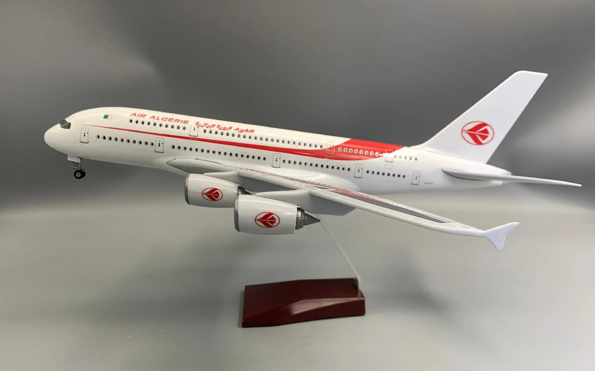 Algeria Air Airlines Airbus A380 Airplane Model (1/160 Scale) - Image 4