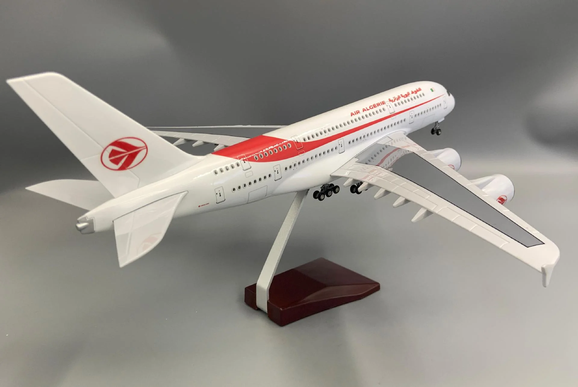 Algeria Air Airlines Airbus A380 Airplane Model (1/160 Scale) - Image 5
