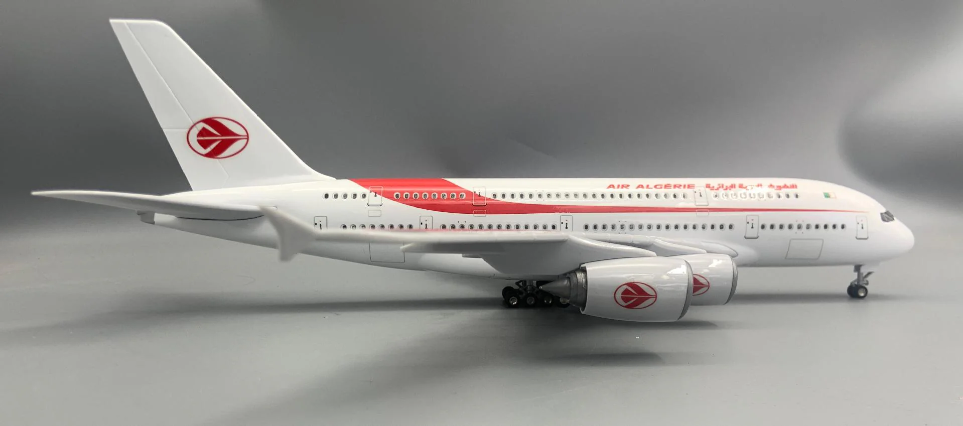 Algeria Air Airlines Airbus A380 Airplane Model (1/160 Scale) - Image 7