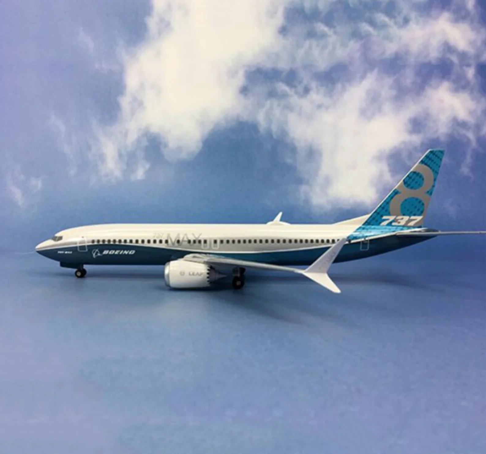 Boeing 737Max (737 Max) Original Livery Airplane Model (Special 31CM) - Image 4