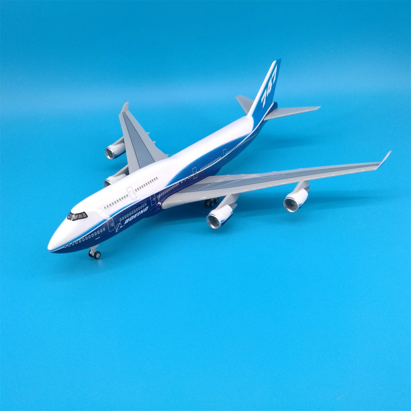 Boeing B747 Prototype Airplane Model (30CM) - Image 13