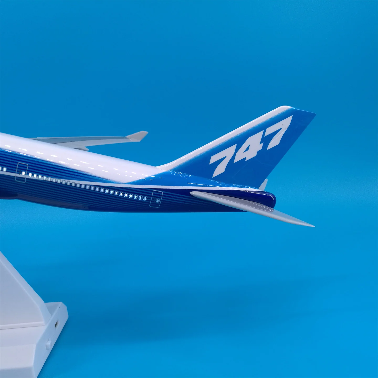 Boeing B747 Prototype Airplane Model (30CM) - Image 4