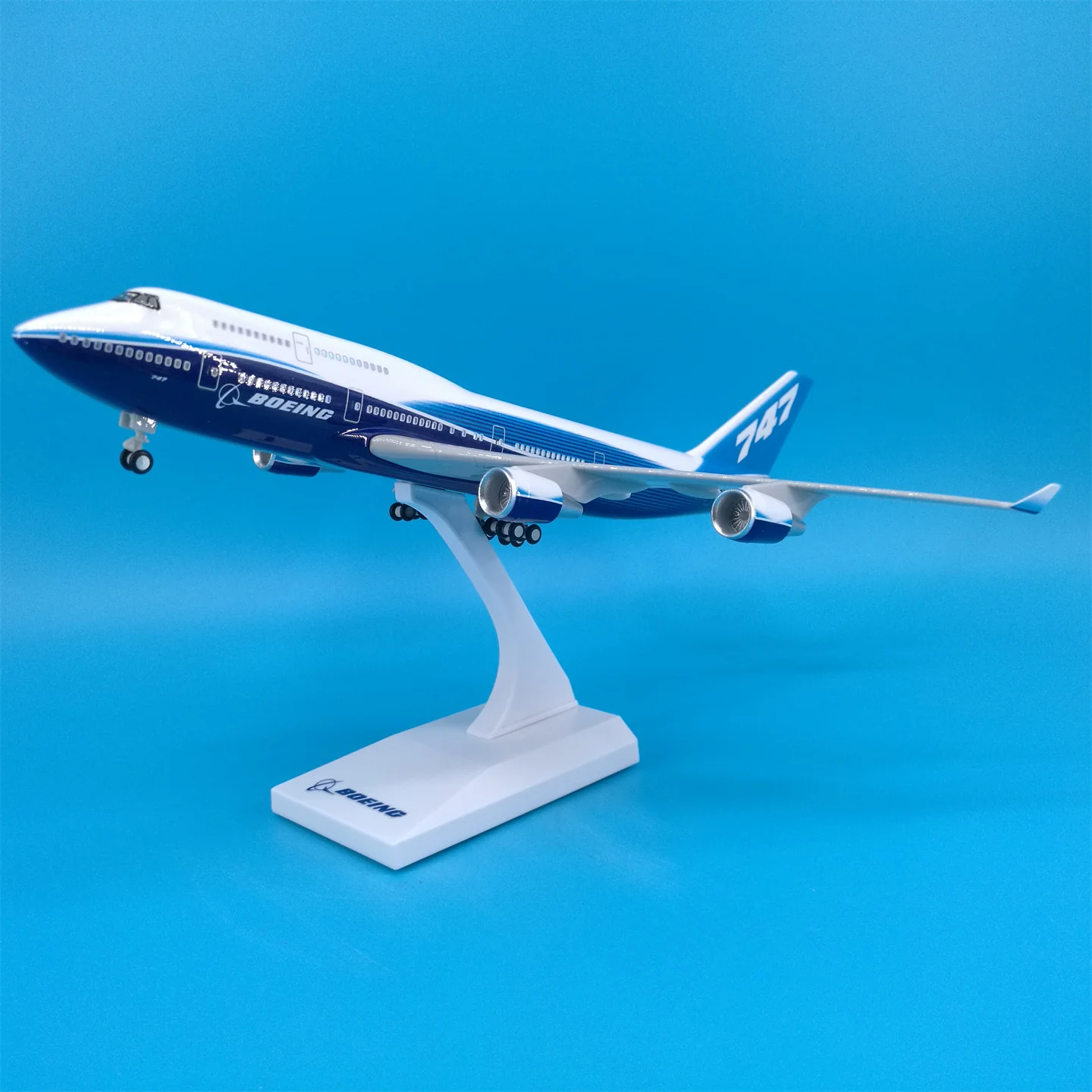 Boeing B747 Prototype Airplane Model (30CM) - Image 6