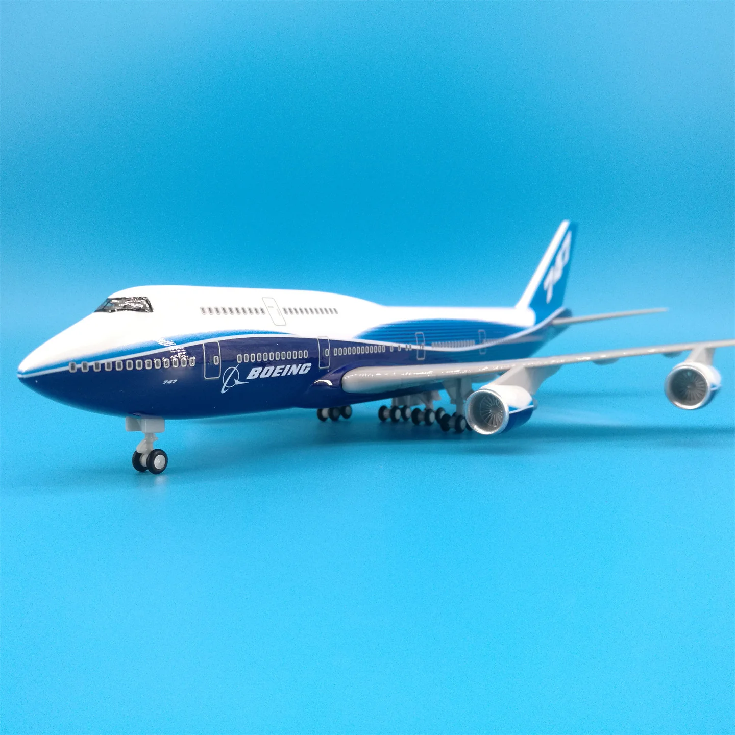 Boeing B747 Prototype Airplane Model (30CM) - Image 9