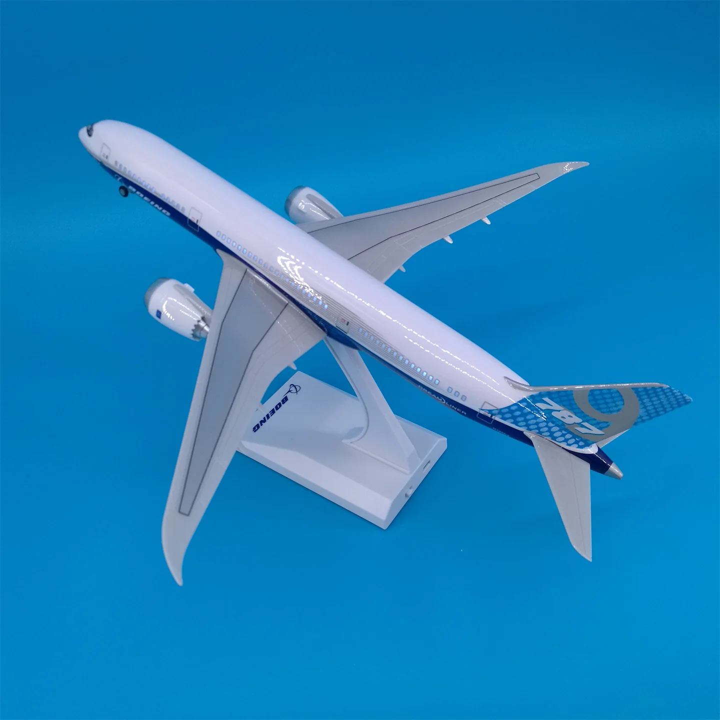 Boeing B787 Prototype Airplane Model (30CM) - Image 8