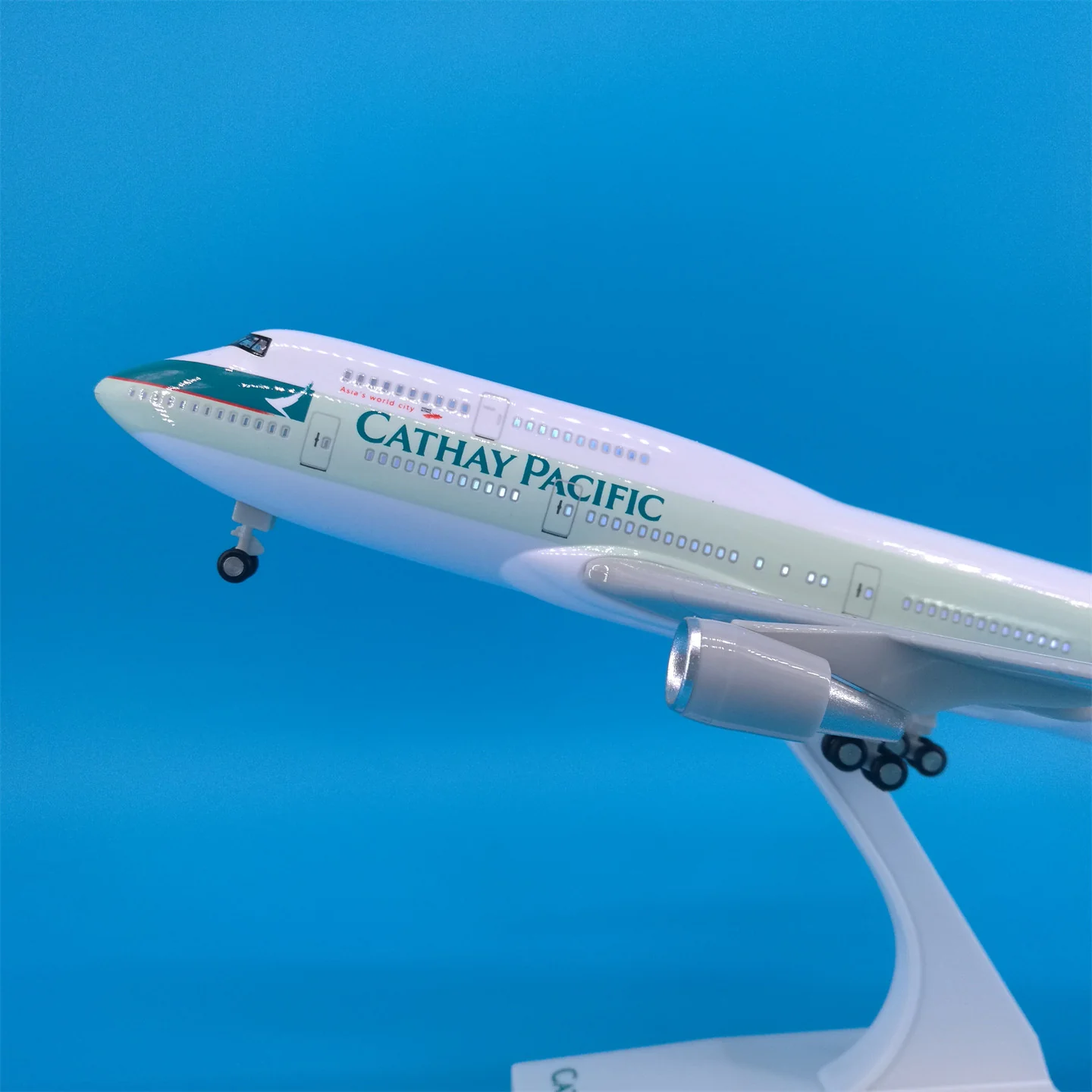 Cathay Pacific International Airline Boeing B747 Airplane Model (30CM) - Image 4