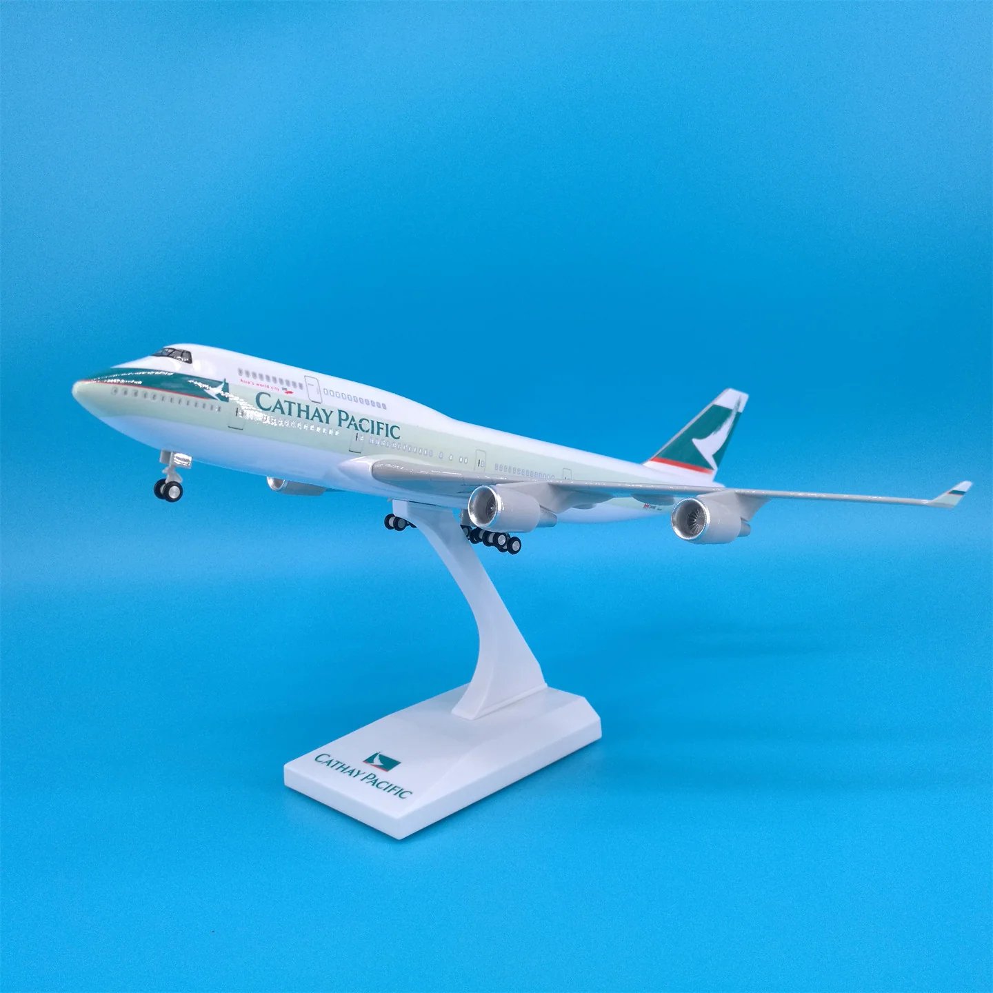 Cathay Pacific International Airline Boeing B747 Airplane Model (30CM) - Image 6