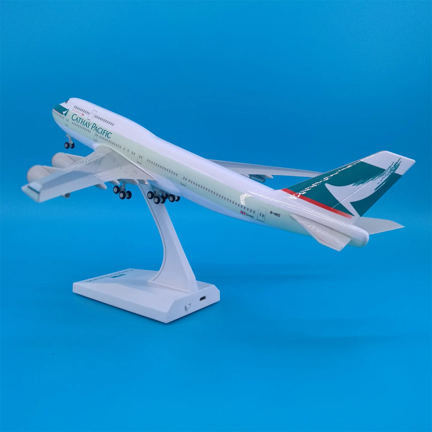 Cathay Pacific International Airline Boeing B747 Airplane Model (30CM) - Image 7