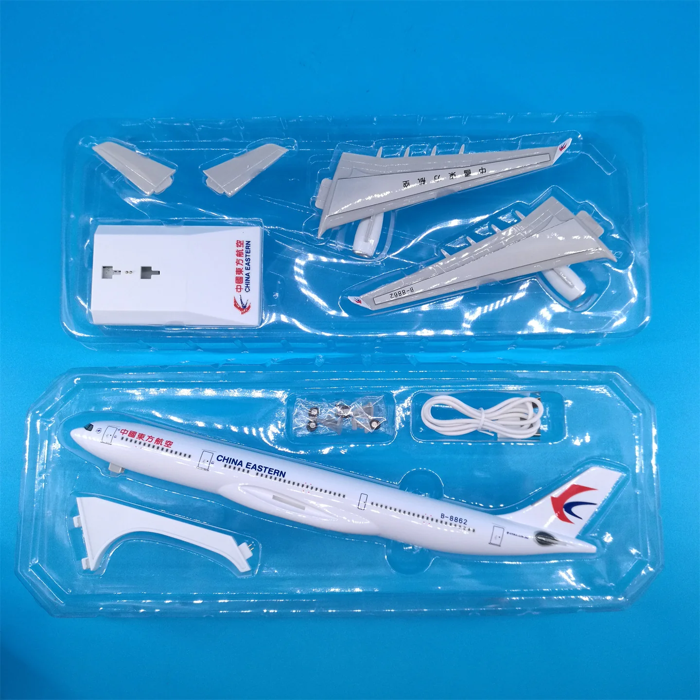 China Eastern Airlines Airbus A330 Airplane Model (1/200 Scale - 30CM) - Image 10