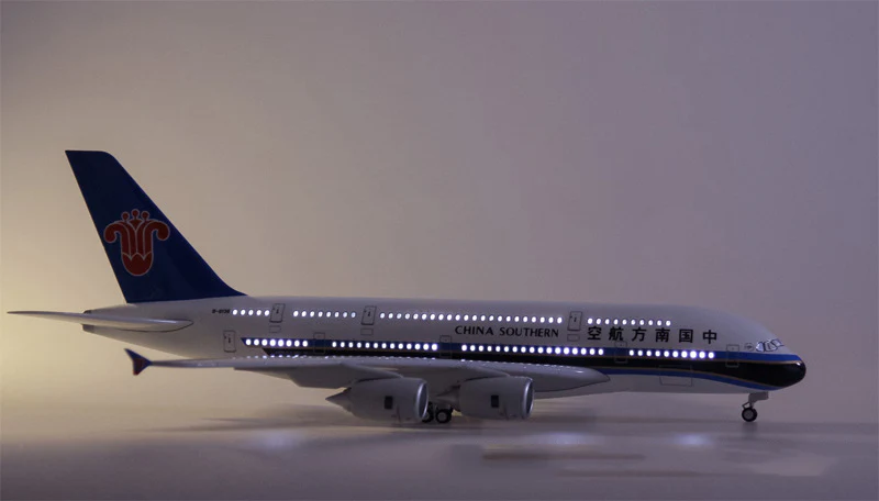 China Southern Airline Airbus A380 Airplane Model (1/142 Scale) - Image 6