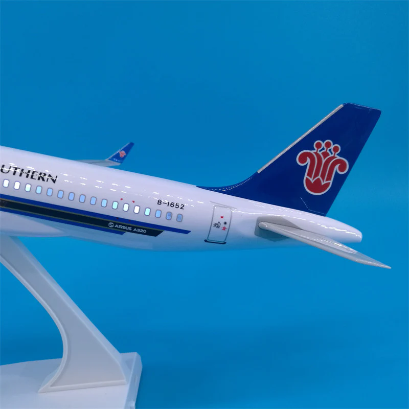 China Southern Airlines Airbus A320 Airplane Model (1/200 Scale - 30CM) - Image 4