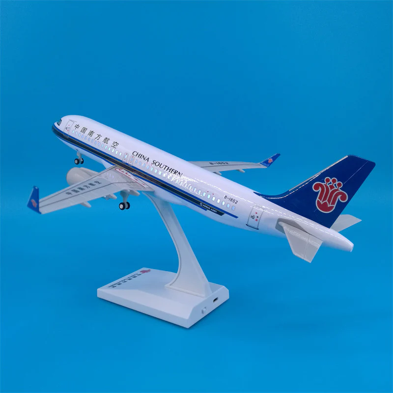 China Southern Airlines Airbus A320 Airplane Model (1/200 Scale - 30CM) - Image 6