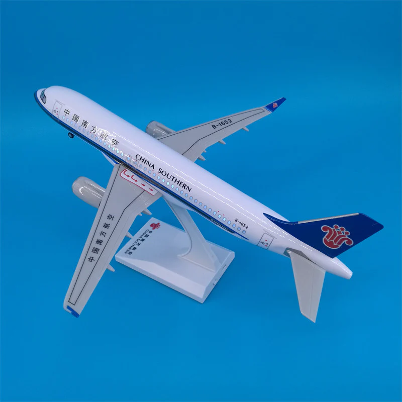 China Southern Airlines Airbus A320 Airplane Model (1/200 Scale - 30CM) - Image 8
