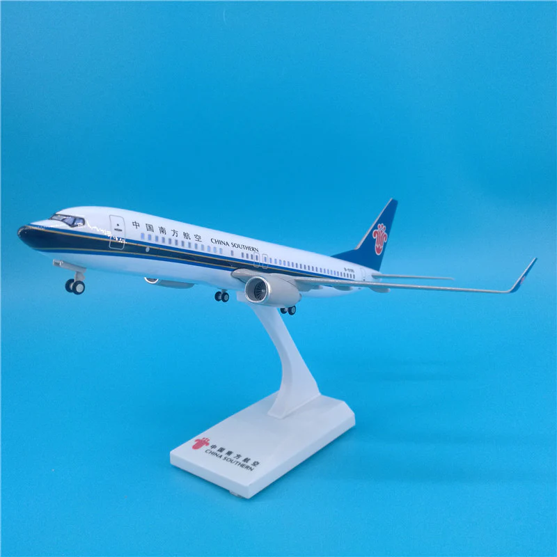 China Southern Airlines Boeing B737 Airplane Model (30CM) - Image 5