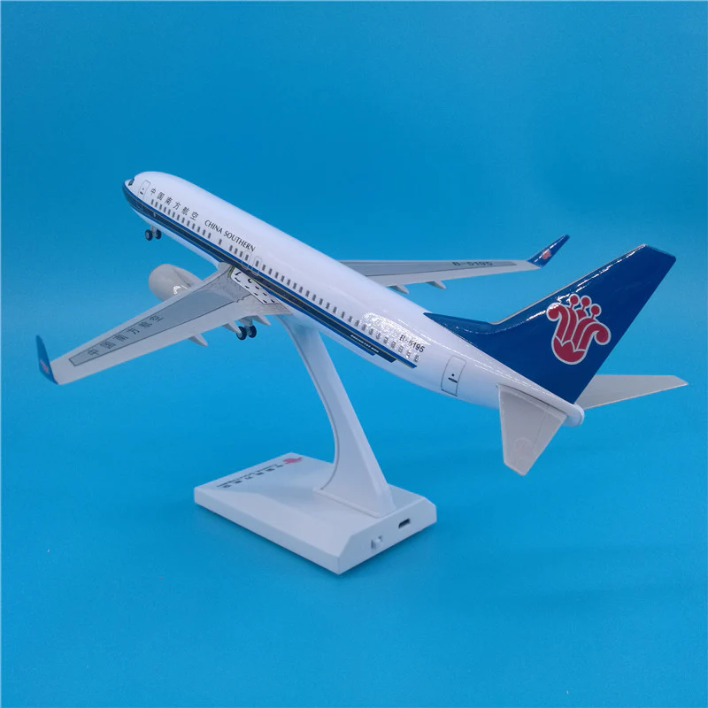 China Southern Airlines Boeing B737 Airplane Model (30CM) - Image 6