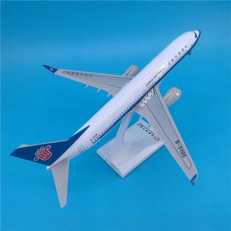 China Southern Airlines Boeing B737 Airplane Model (30CM) - Image 9