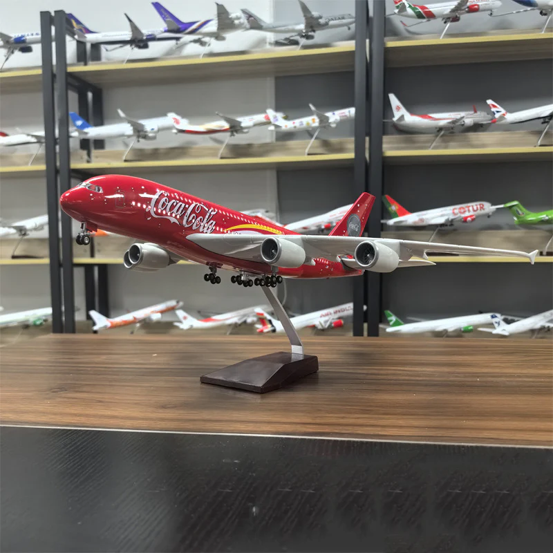Coc Cola  Airbus A380 Airplane Model (1/160 Scale) - Image 8
