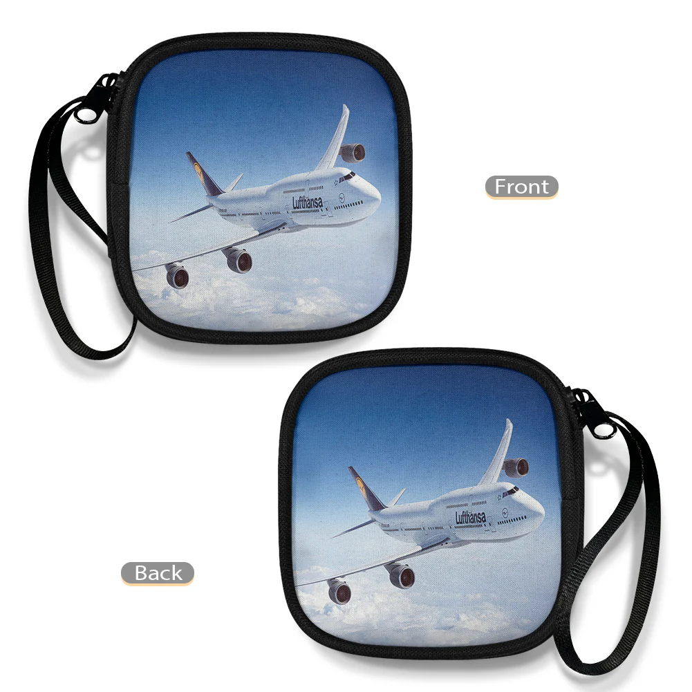 Cruising Lufthansa's Boeing 747 Designed Portable Headphone Bag - Image 4