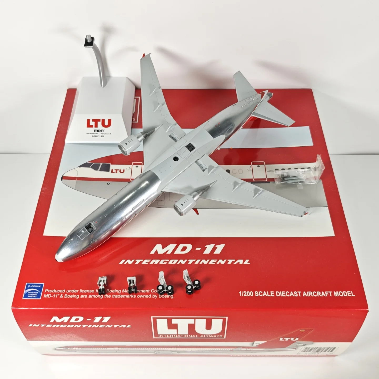Finnair Airlines McDonnell DouglasANK MD-11 OH-LGG Airplane Model (1/400 Scale) - Image 17