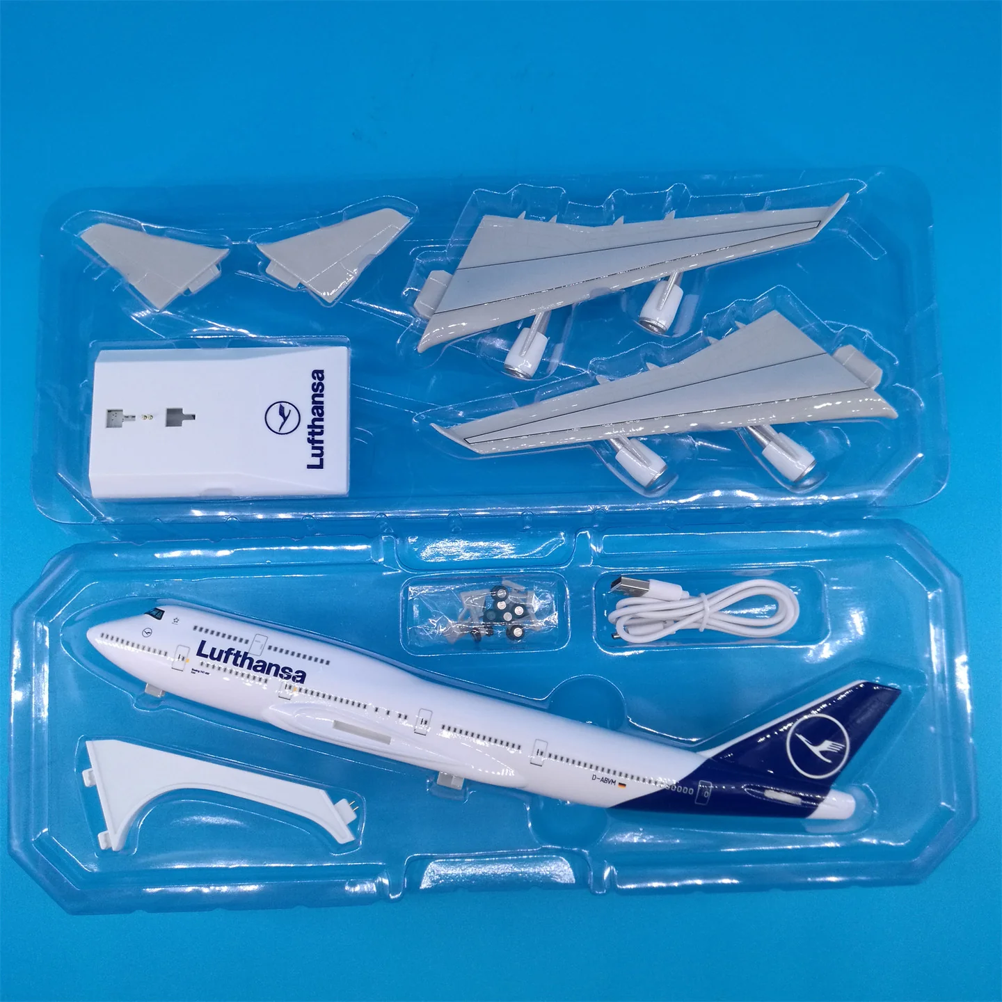 Lufthansa Airlines Boeing B747 Airplane Model (30CM) - Image 15