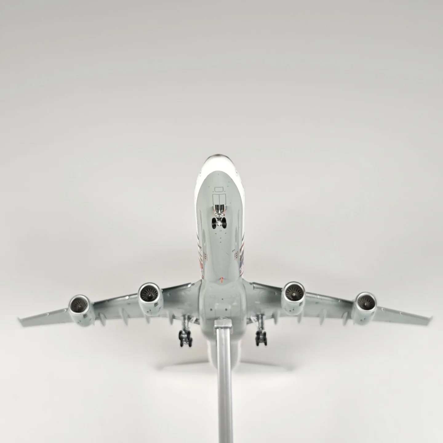 Lufthansa Germany Airbus A340-600 Airplane Model 1/400 Scale - Image 27