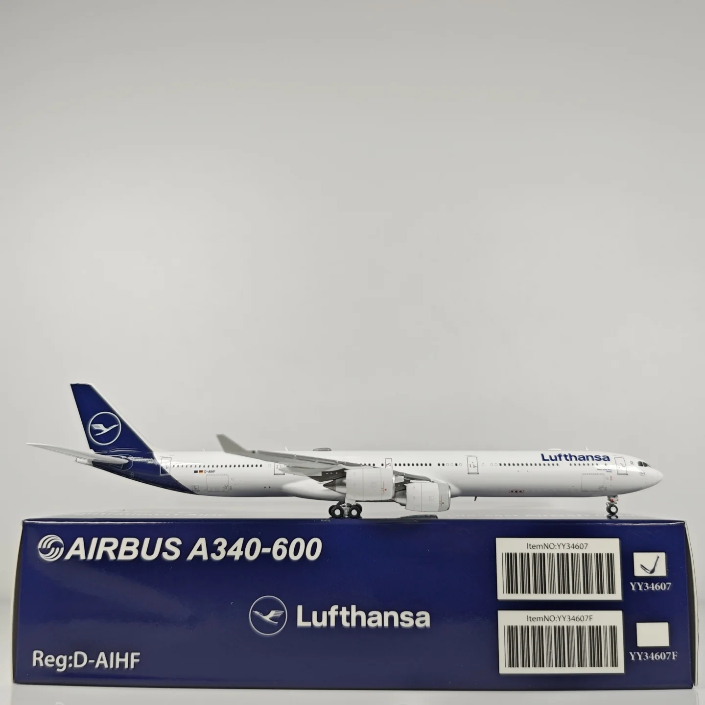 Lufthansa Germany Airbus A340-600 Airplane Model 1/400 Scale - Image 4