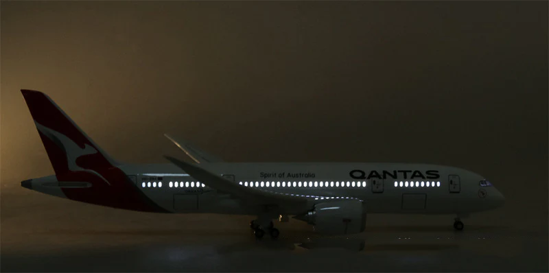 Qantas Airlines Airways Boeing 787 Airplane Model (1/130 Scale) - Image 14
