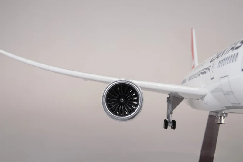 Qantas Airlines Airways Boeing 787 Airplane Model (1/130 Scale) - Image 17