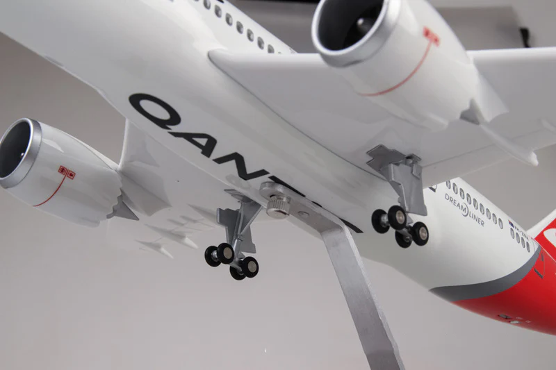 Qantas Airlines Airways Boeing 787 Airplane Model (1/130 Scale) - Image 18
