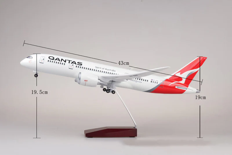 Qantas Airlines Airways Boeing 787 Airplane Model (1/130 Scale) - Image 6