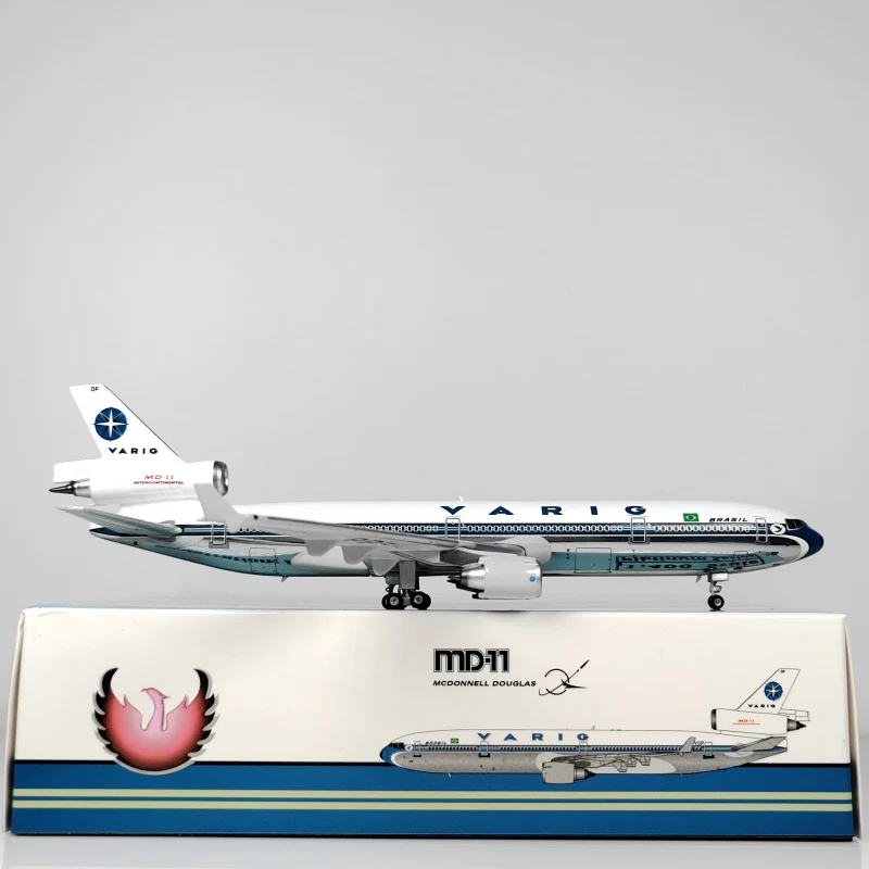 Rio Grande Airlines McDonnell DouglasANK MD-11 PP-VOP Airplane Model (1/400 Scale) - Image 7