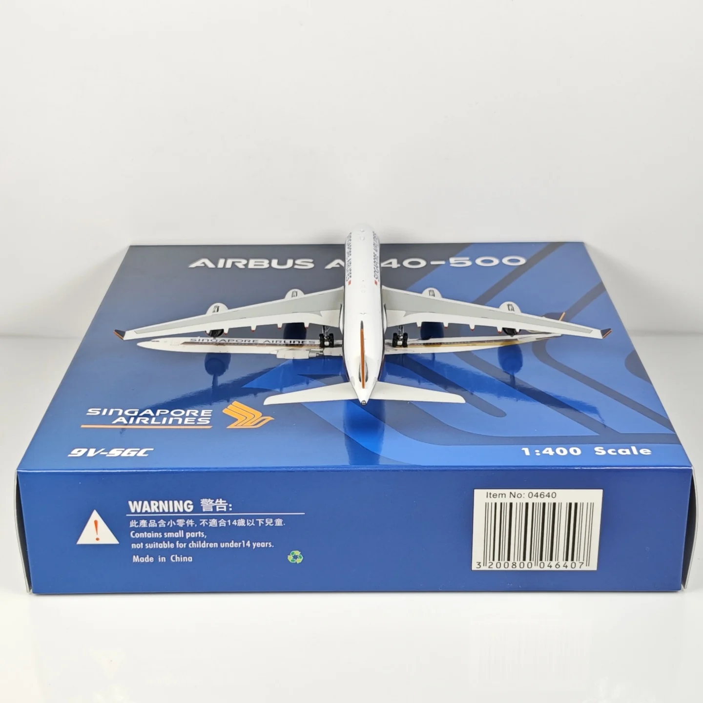 Singapore Airlines Airbus A340-500 9V-SGC Airplane Model 1/400 Scale - Image 12