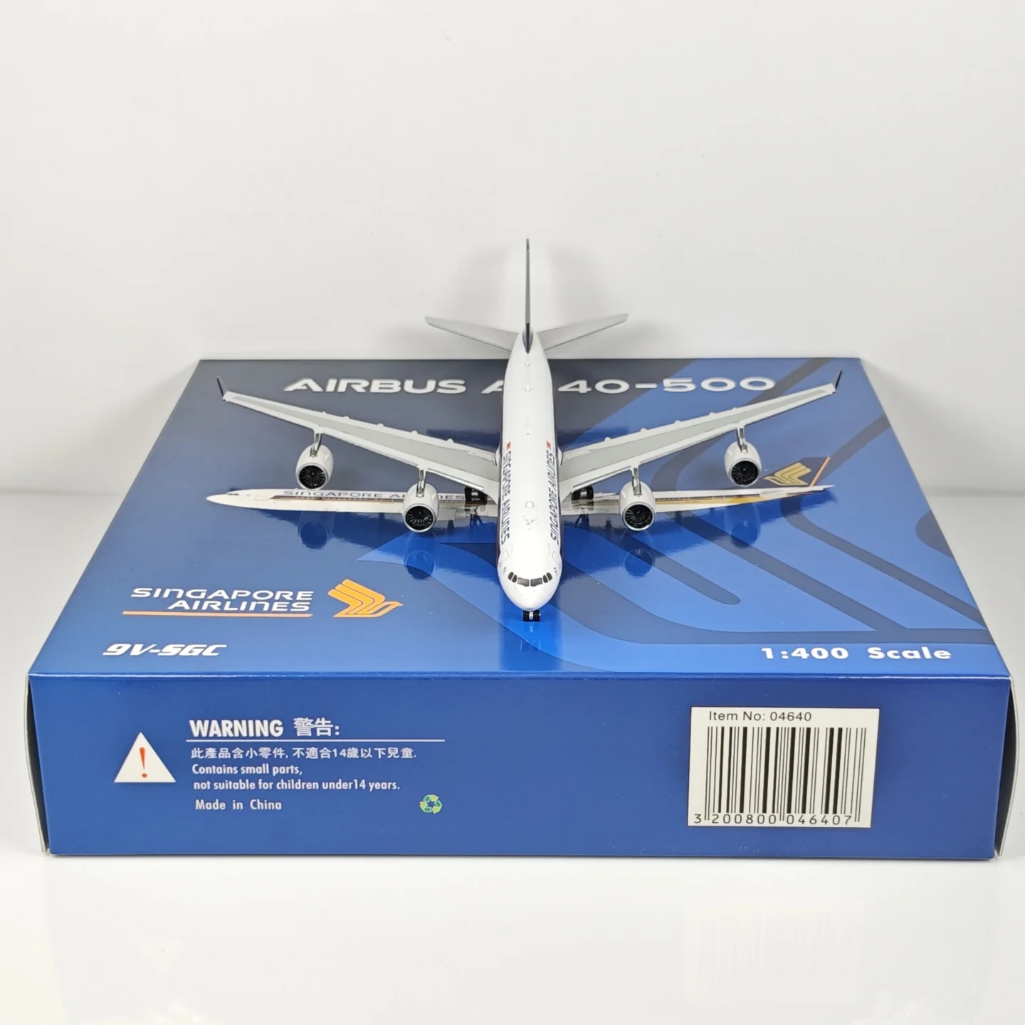 Singapore Airlines Airbus A340-500 9V-SGC Airplane Model 1/400 Scale - Image 5