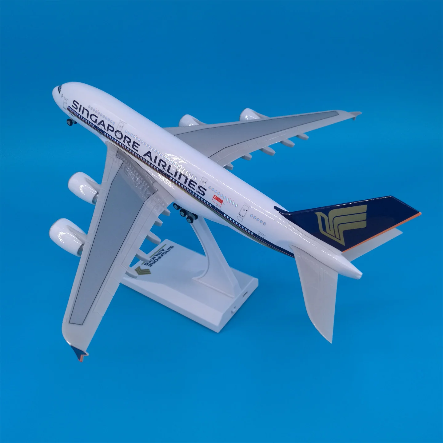 Singapore Airlines Airbus A380 Airplane Model (1/200 Scale - 30CM) - Image 6