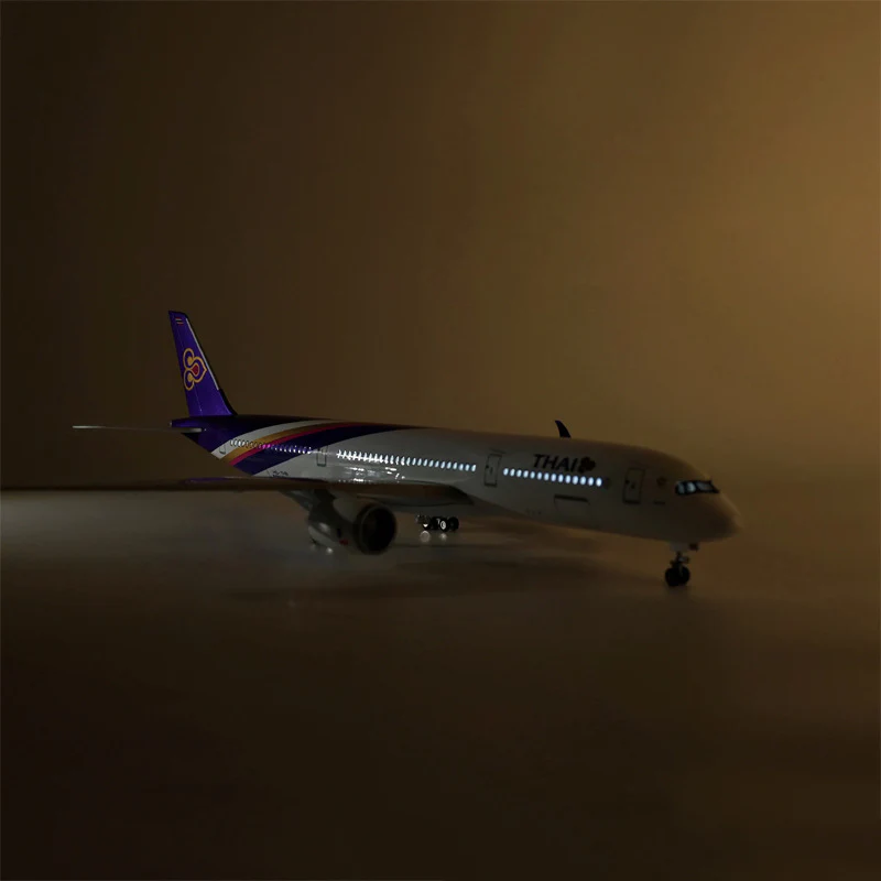 Thai Airways Airbus A350 Airplane Model (1/142 Scale) - Image 11