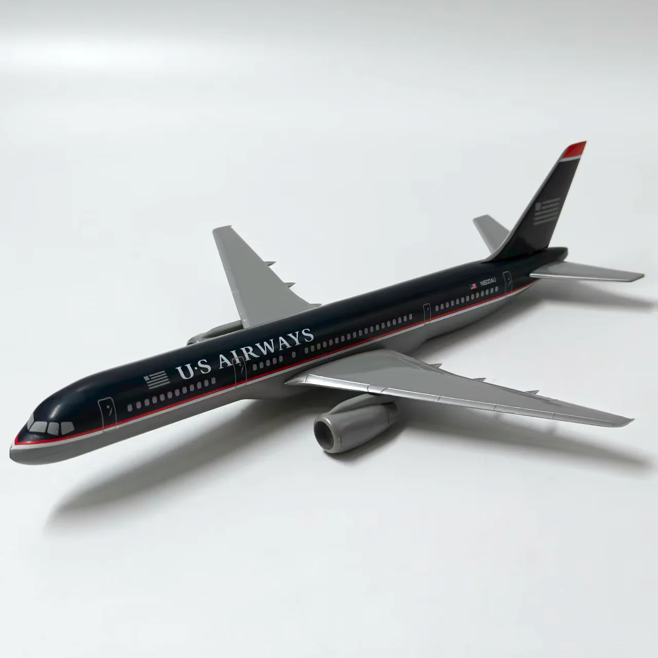 U·S AIRWAYS Boeing 757-200 Airplane Model (20CM) - Image 9
