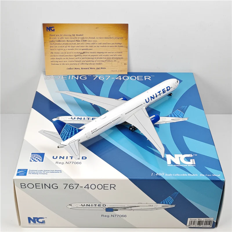 United Airlines Boeing B767-400ER N77066 Airplane Model (1:400 Scale) - Image 10