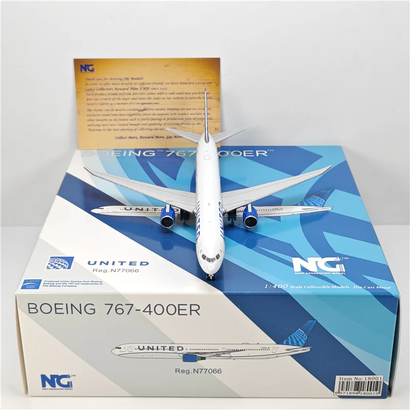 United Airlines Boeing B767-400ER N77066 Airplane Model (1:400 Scale) - Image 6